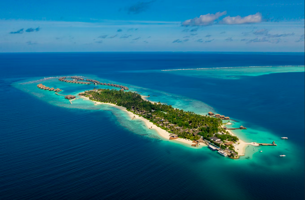 Immagine di sfondo della pagina Atmosphere Core a Travel Experience con novità: nuova apertura alle Maldive e risultati in crescita sul mercato italiano