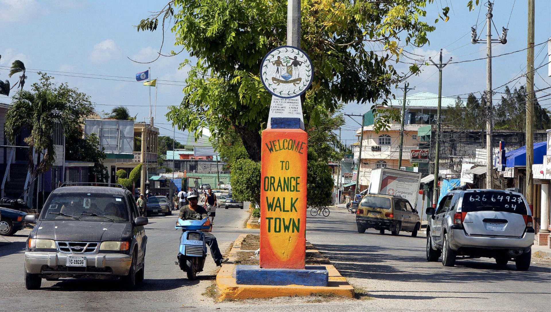 Immagine di sfondo della pagina Orange Walk, la città "dolce"