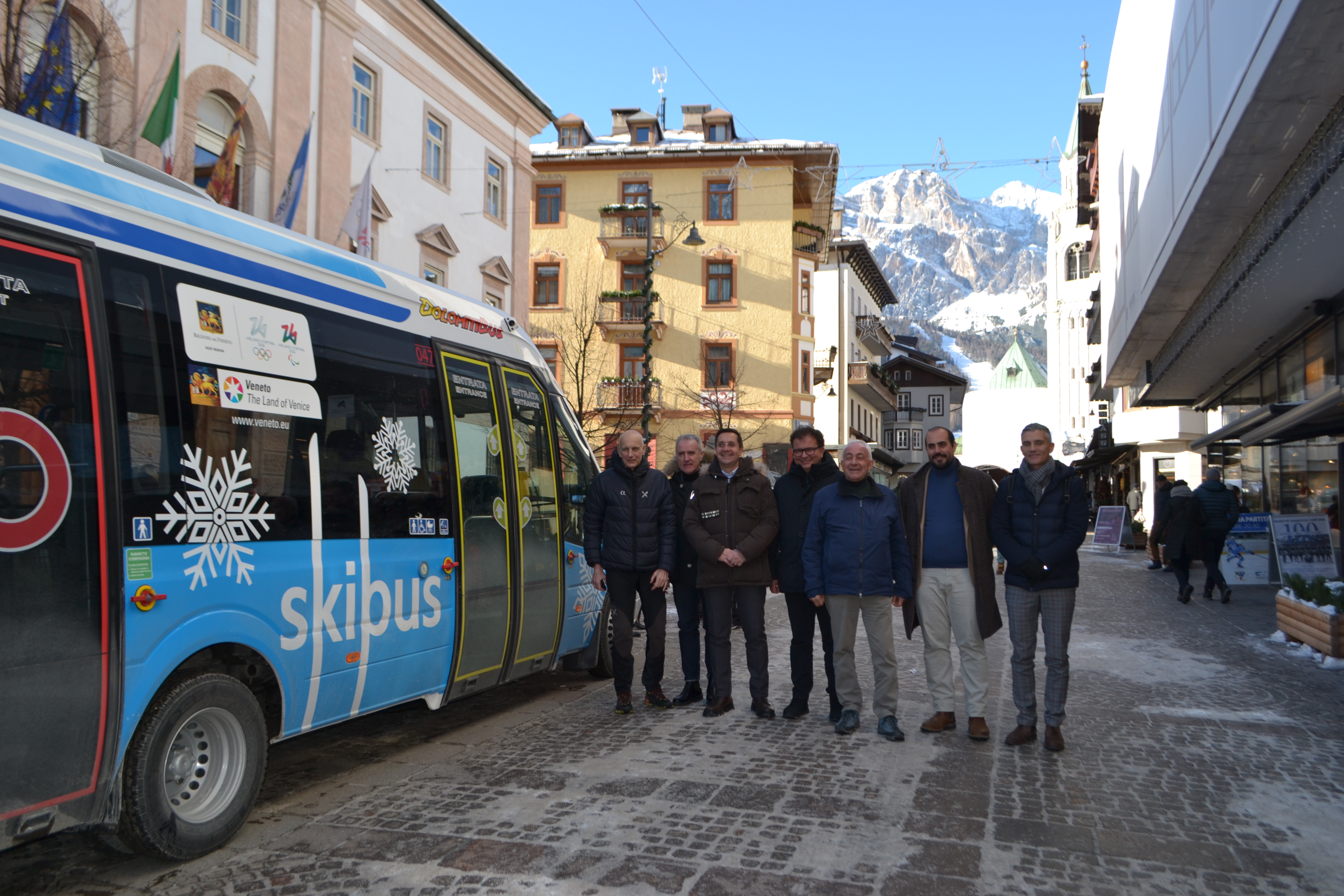 Immagine Cortina verso le Olimpiadi: raddoppiato il servizio Skibus per la stagione 2024/2025