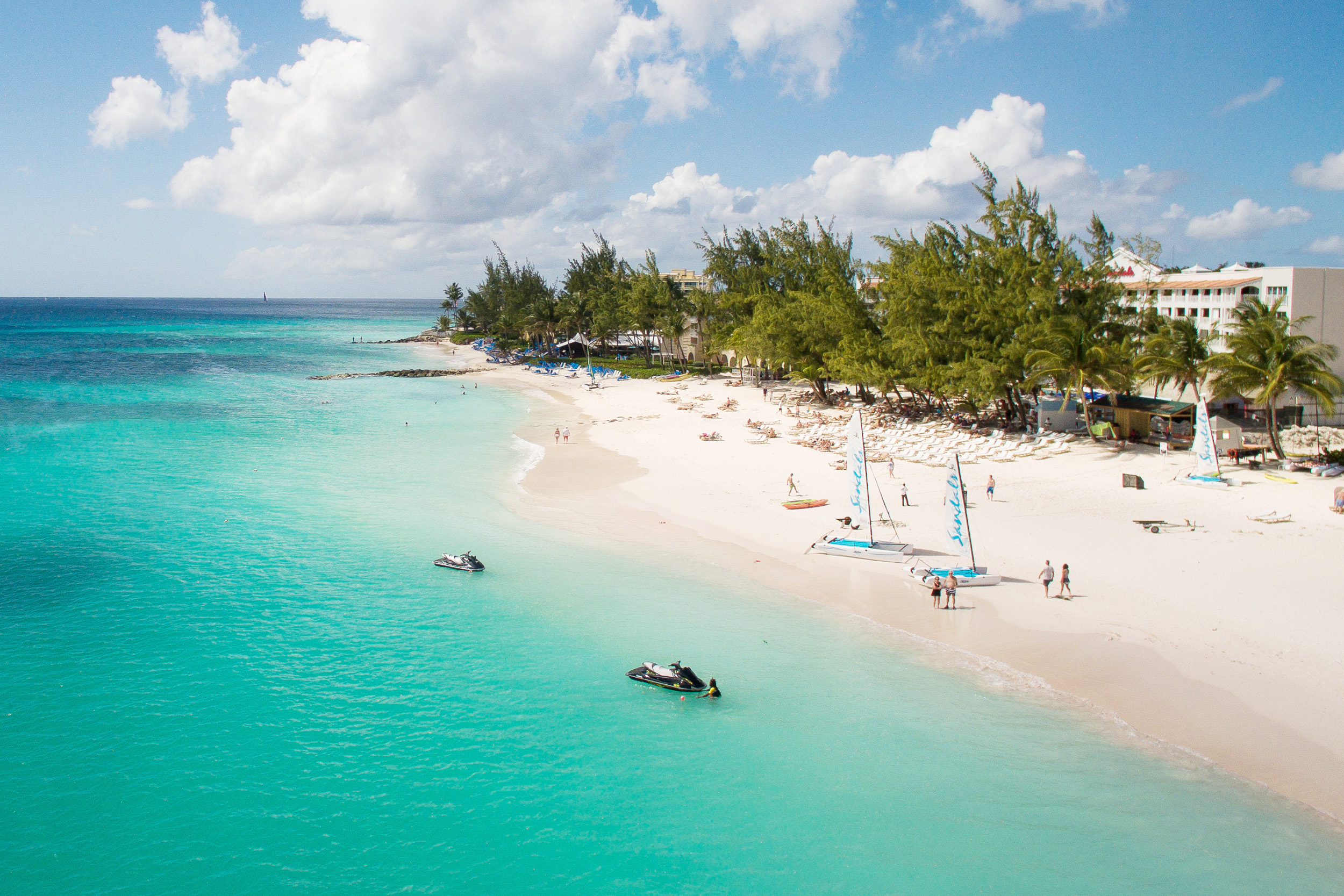 Immagine di sfondo della pagina Natale a Barbados: vivere la magia delle feste sotto il sole caraibico