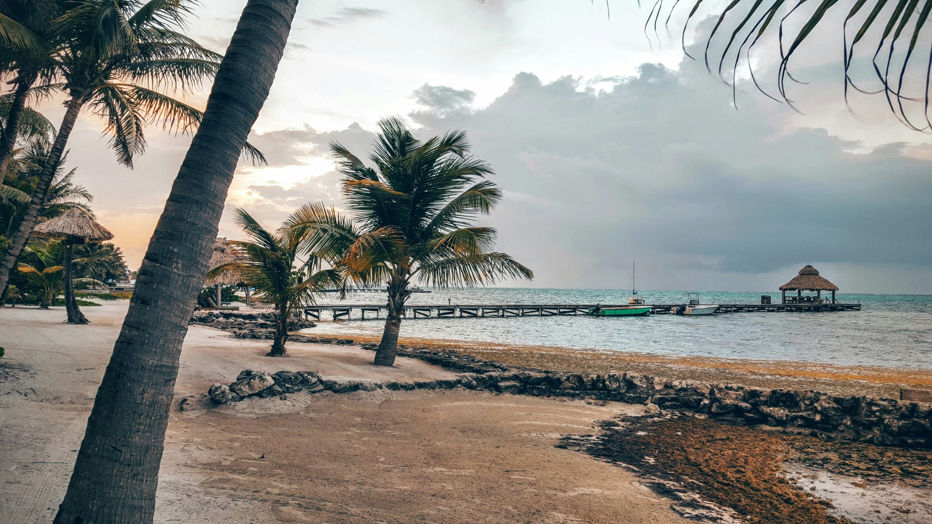 Immagine di sfondo della pagina In Belize tra natura e storia