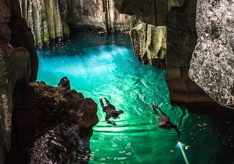 Immagine Le Fiji Sotterranee: le Grotte di Sawa-i-Lau