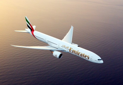 Immagine di sfondo della pagina Emirates potenzia i servizi per Roma: terzo volo giornaliero