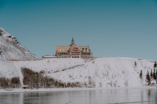 free-photo-of-prince-of-wales-hotel-in-canada