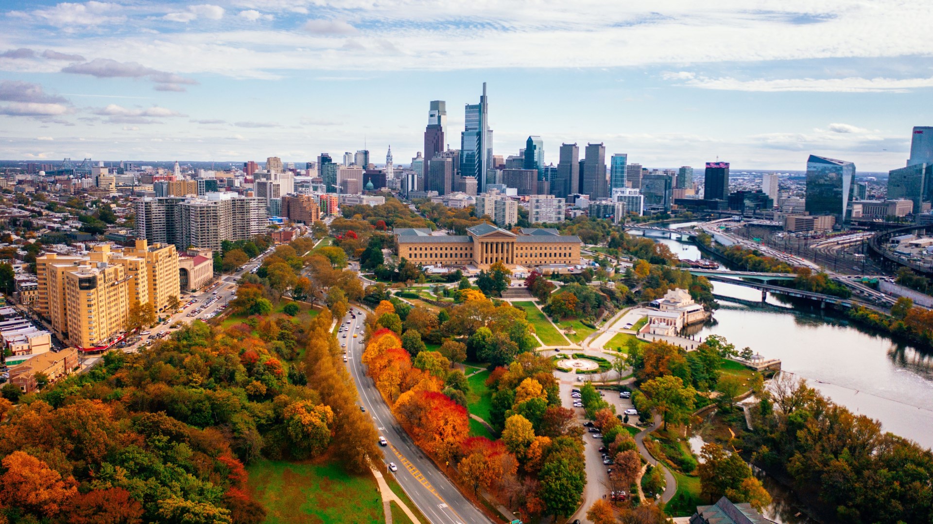 Immagine di sfondo della pagina Autunno a Philadelphia: tra Sport, Arte e Foliage Incantevole