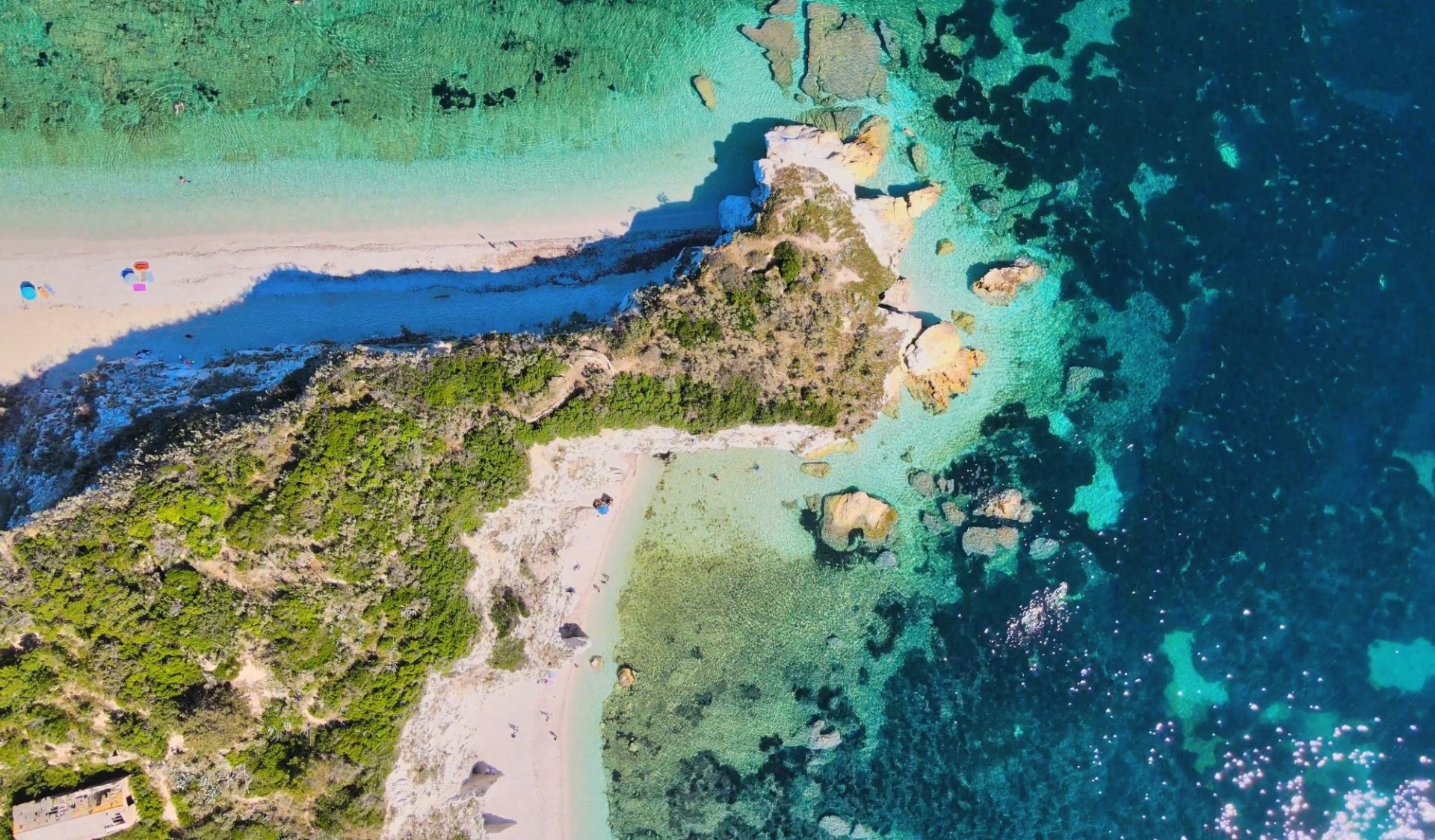 Immagine di sfondo della pagina Isola d’Elba tra mare, sport e natura